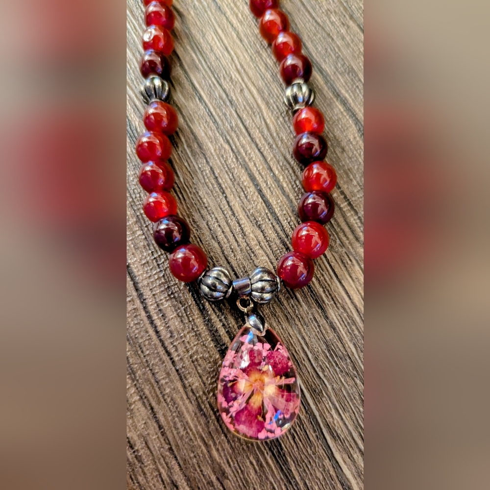 Carnelian Beaded Necklace with Floral Pendant